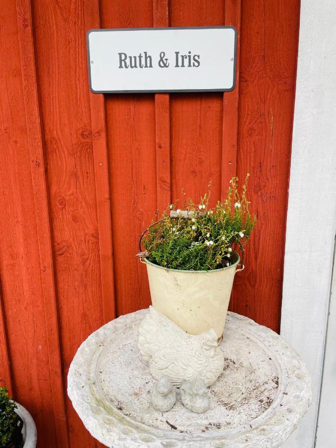 Ruth & Iris Farmhouse เนเฮอ ภายนอก รูปภาพ