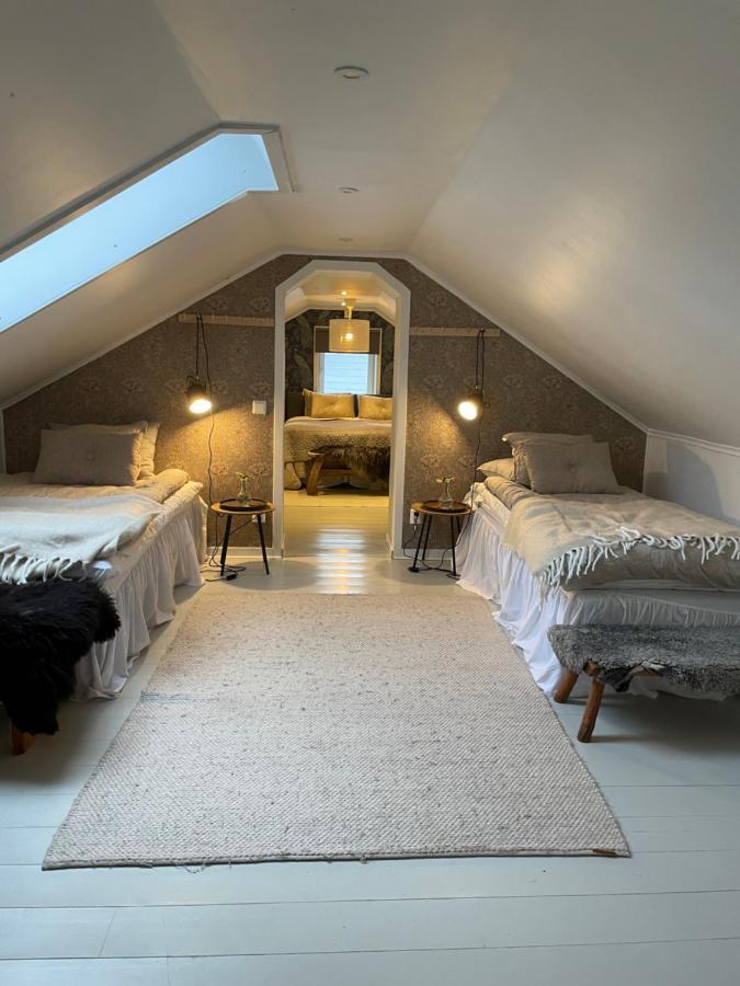 Ruth & Iris Farmhouse เนเฮอ ภายนอก รูปภาพ